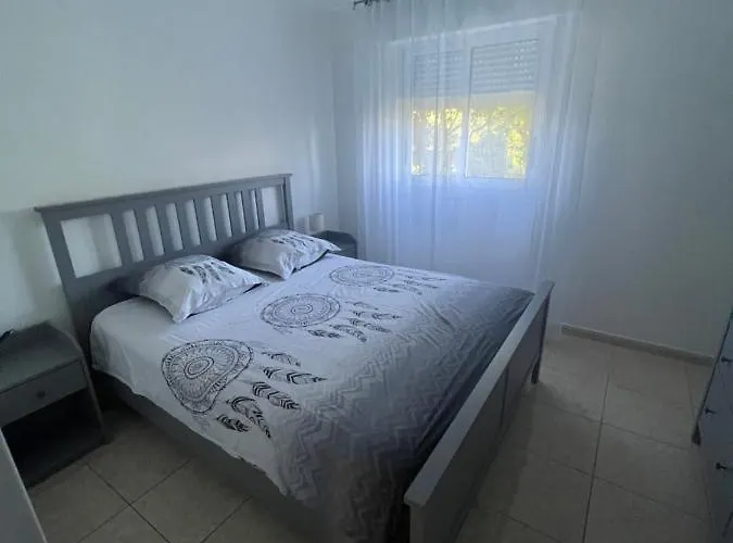 Apartment élégance Provençale: Oasis Climatisée à Deux Pas De La Antibes